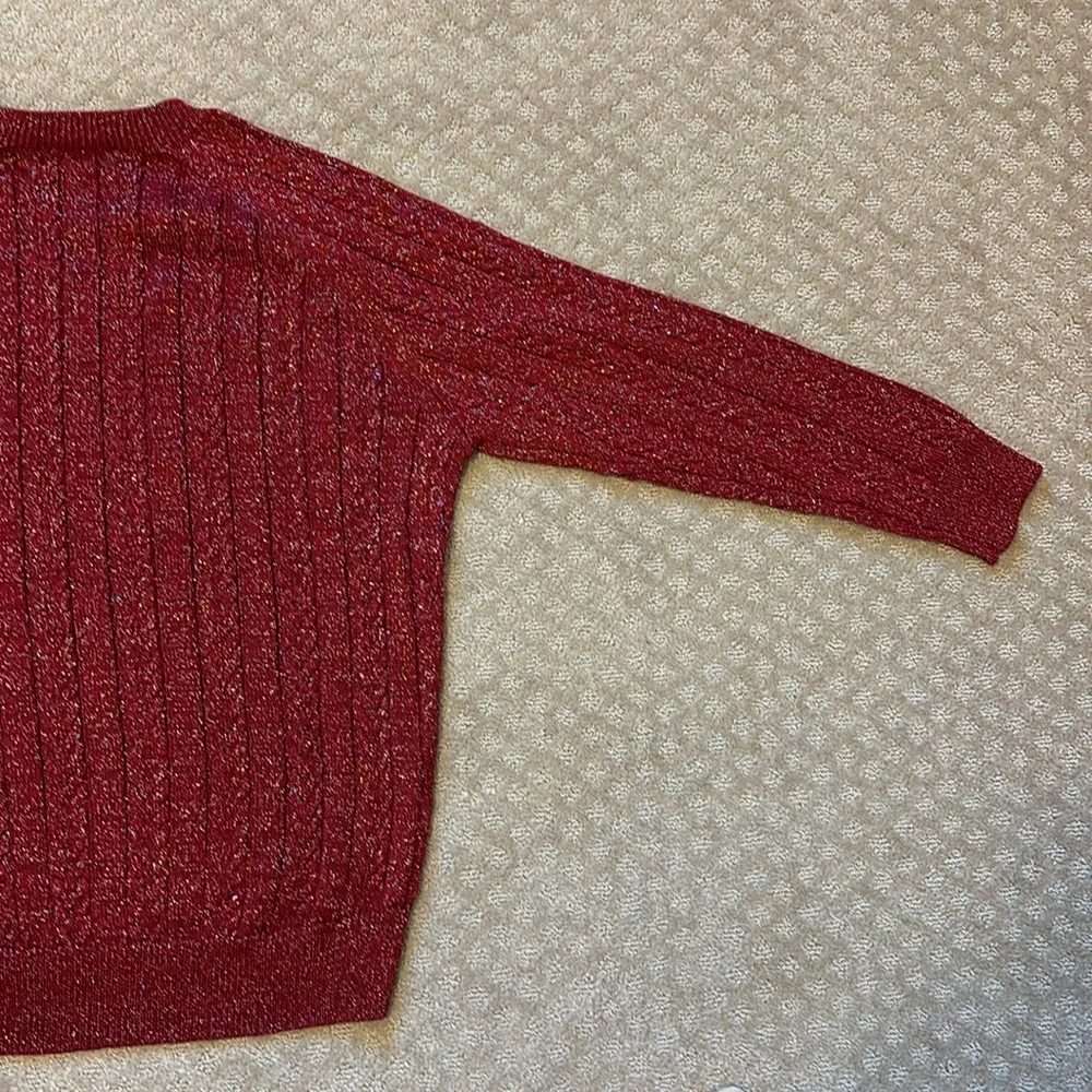Athleta Sparkly Metallic Thread Red Crewneck Sweater size Medium - Picture 6 of 10